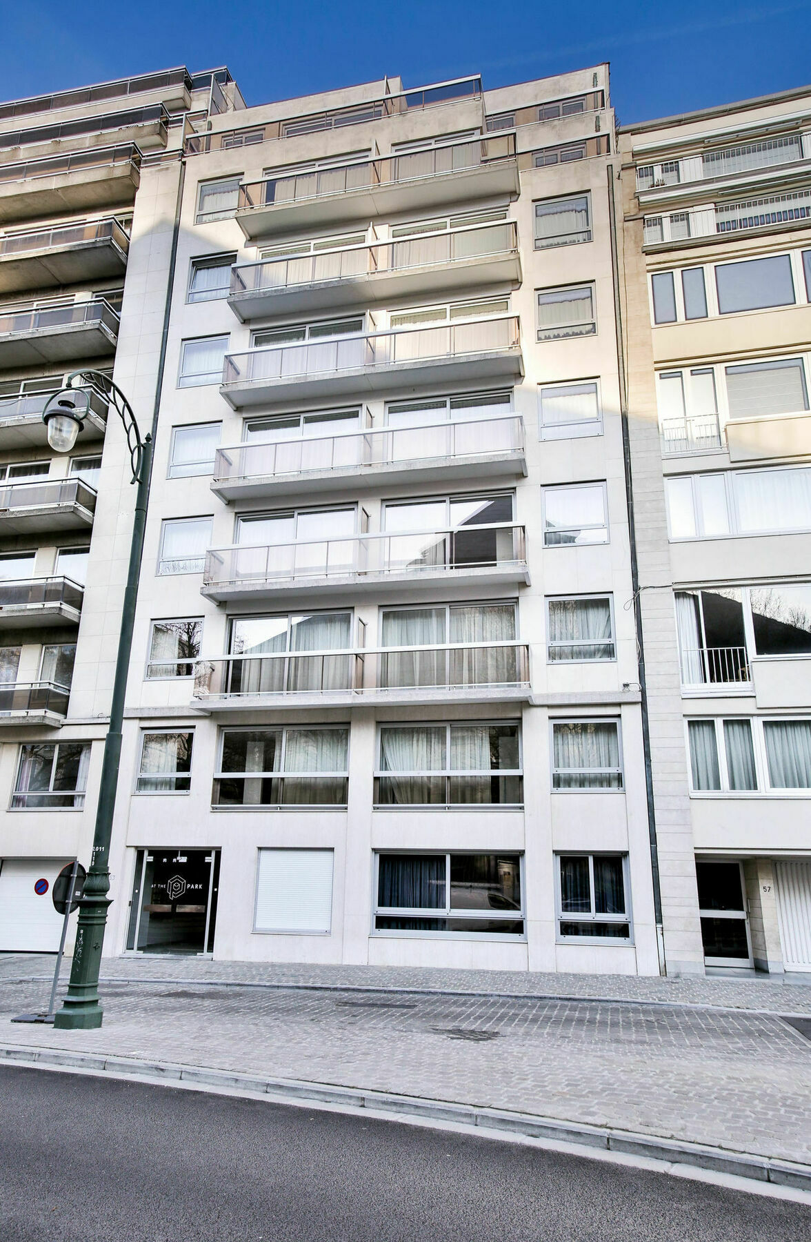 Renaissance Park Apartments Брюссель Экстерьер фото